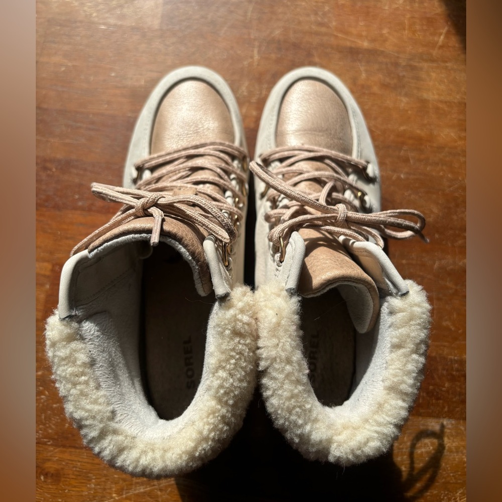 Sorel Cream and Gold Winter Boots - Picture 2 of 12